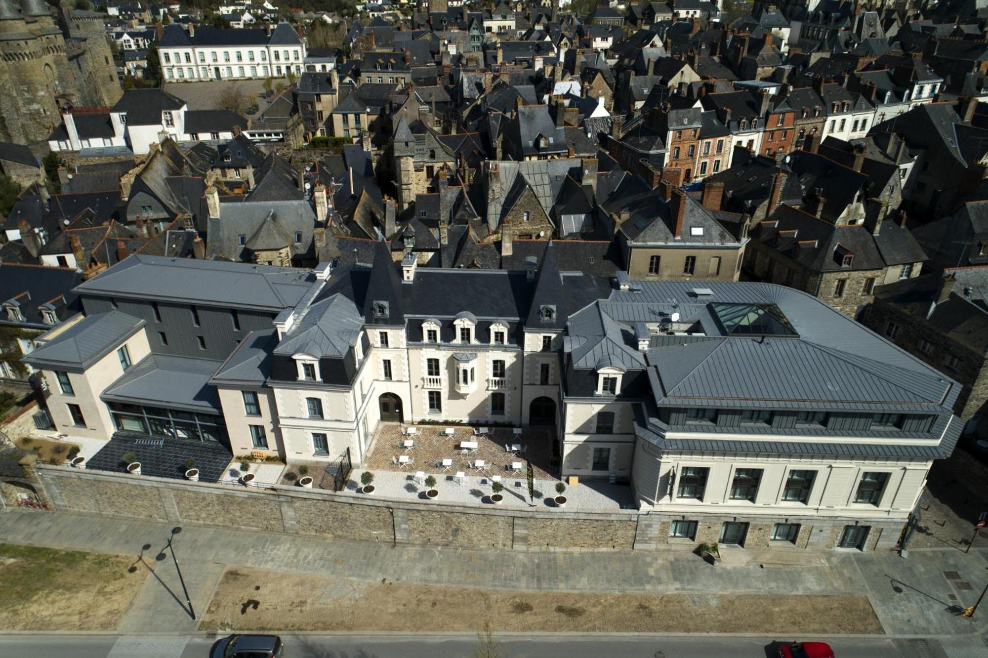 Le Magic Hôtel&Spa Vitré Exterior foto