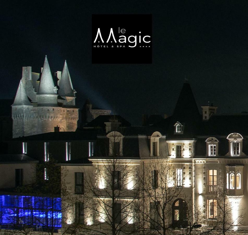 Le Magic Hôtel&Spa Vitré Exterior foto